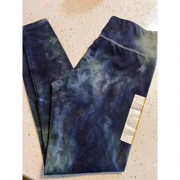 Wild fable NWT leggings blue / green tye dye size small - Picture 4 of 5